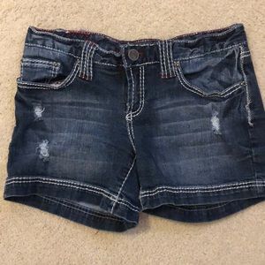 EUC! MAURICES DENIM SHORTS (7/8)